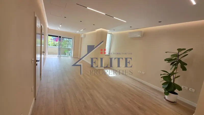 Ufficio in affitto a Rtsh, Tirana, 131 m²