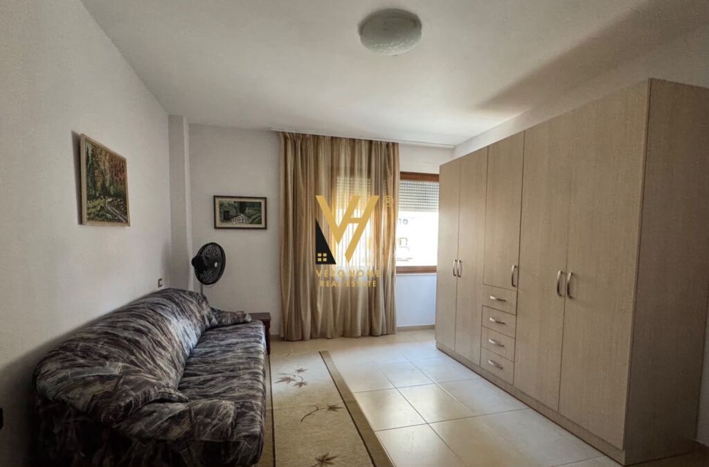 Apartament 2+1 me qera në Rruga e Bogdanëve, Tiranë, 90 m². Foto 3 nga 3