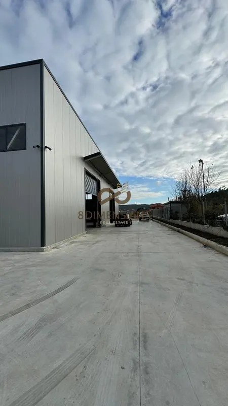 Warehouse for sale in Prush, Tirana, 2,400 m²