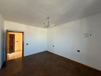 Apartament 2+1 në shitje në Prefektura, Durrës, 95 m². Foto 2 nga 8