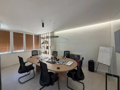 Apartament 3+1 në shitje në Blloku, Tiranë, 120 m². Foto 3 nga 5