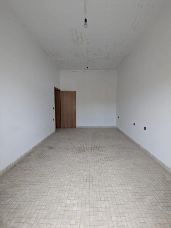Apartament 2+1 në shitje në Rruga Ate Kristo Negovani, Vlorë, 73 m². Foto 2 nga 11