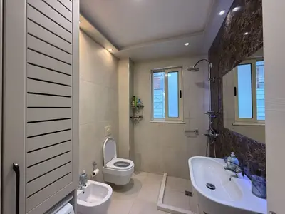 Apartament 2+1 me qera në Rruga e kopshtit, Tiranë, 90 m². Foto 2 nga 8