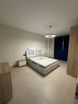 Apartament 2+1 me qera në Komuna e Parisit, Tiranë, 100 m². Foto 3 nga 5