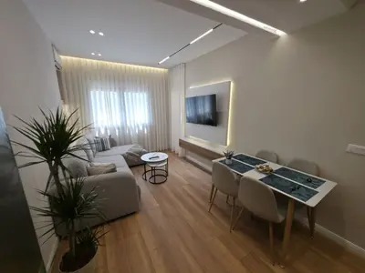 Apartament 1+1 në shitje në Pazari i Ri, Tiranë, 51 m². Foto 3 nga 10