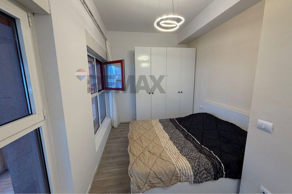 Studio for sale in Kompleksi Mangalem 21, Tirana, 43 m². Photo 2 of 3