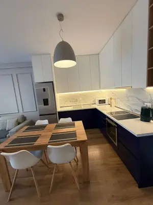 Apartament 2+1 në shitje në Farmacia 10, Tiranë, 97 m². Foto 3 nga 7