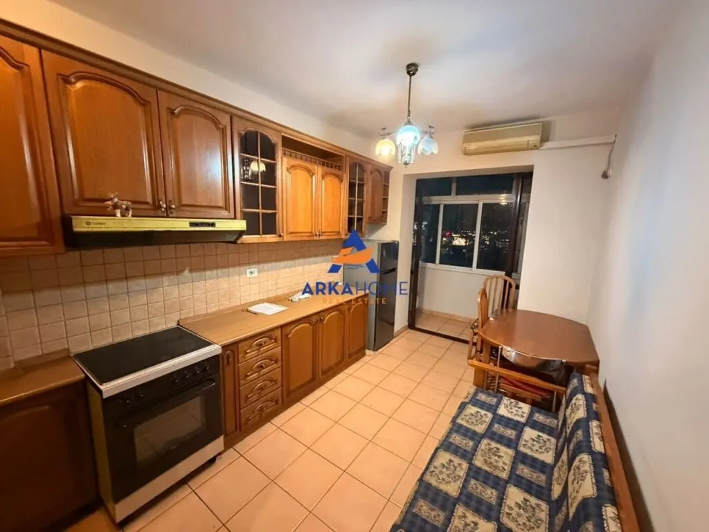 Appartamento 2+1 in affitto a Vasil Shanto, Tirana, 75 m². Foto 1 di 6