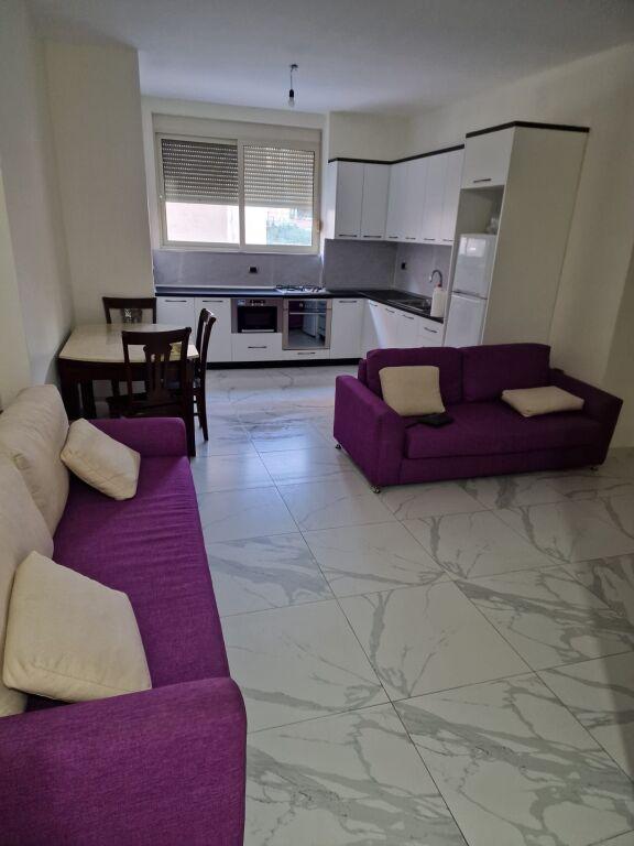 Apartament 2+1 me qera në Spitali Rajonal Durrës, Durrës, 80 m². Foto 3 nga 12