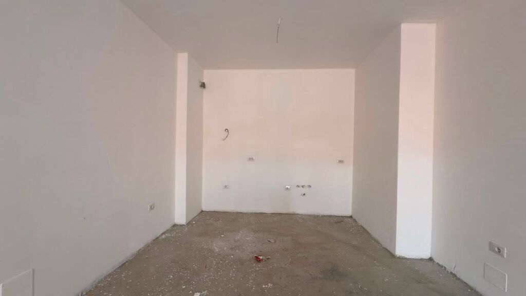 Apartament 2+1 në shitje në QTU, Tiranë, 102 m². Foto 2 nga 3