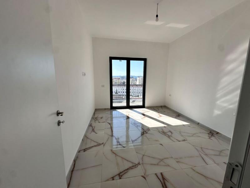 Ufficio in affitto a Posta qender Tirane, Tirana, 137 m²