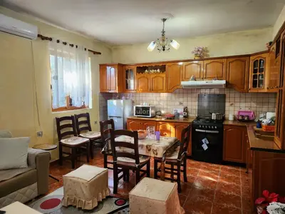 Shtëpi private në shitje në Plazhi i Vjetër, Vlorë, 121 m². Foto 7 nga 12