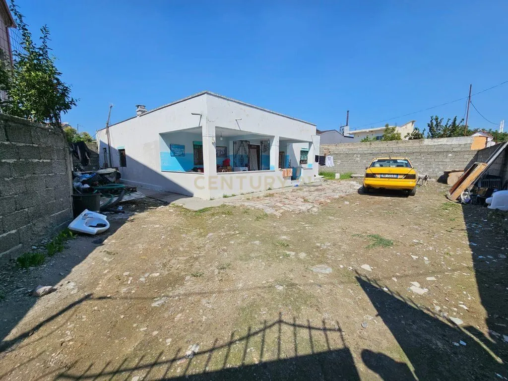 Shtëpi private në shitje në Durrës, Durrës, 385 m². Foto 1 nga 1