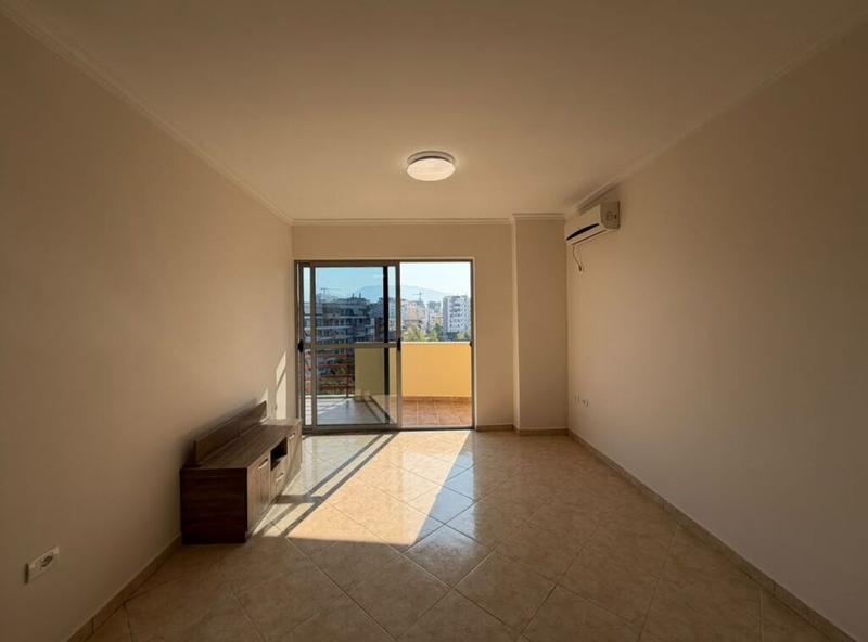 Apartment 2+1 for rent in Selitë, Tirana, 98 m²