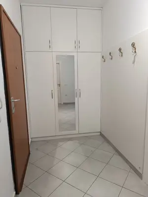 Appartamento in affitto a Gama Professional, Valona, 120 m². Foto 5 di 6