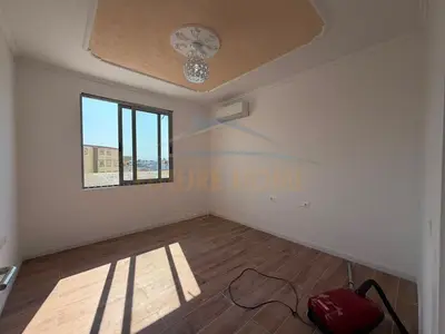 Apartament 2+1 me qera në Ish-URT, Durrës, 87 m². Foto 2 nga 6