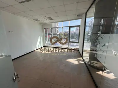 Ufficio in affitto a Rruga e Kavajës, Tirana, 210 m². Foto 2 di 4