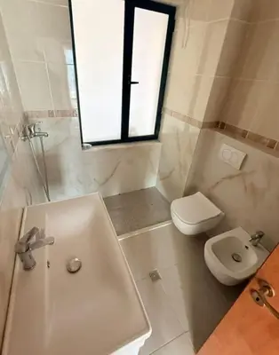 Apartament 2+1 në shitje në Mbikalim Auto te Unaza e Re, Tiranë, 127 m². Foto 6 nga 7