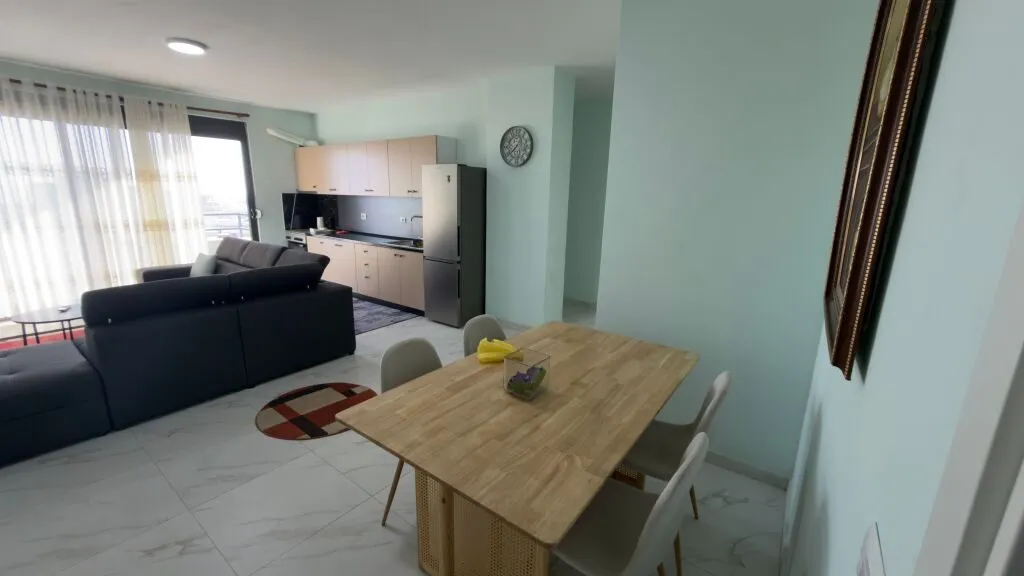 Apartament 2+1 me qera në Rruga Adria, Durrës, 90 m². Foto 1 nga 12