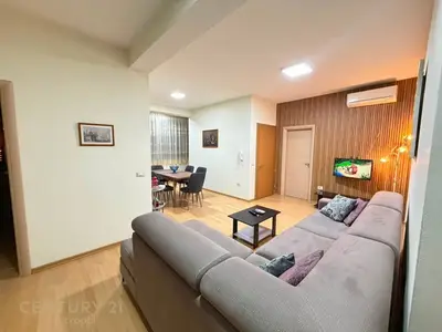 Appartamento in affitto a 21 Dhjetori, Tirana, 170 m². Foto 10 di 10