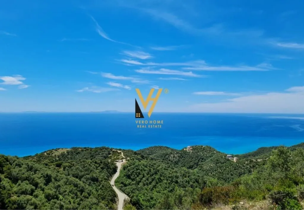 Terreno in vendita a Piqeras Beach, Saranda, 800 m². Foto 1 di 1