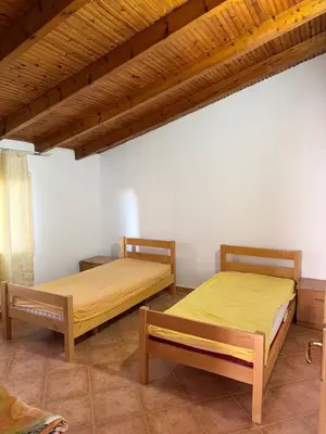 Apartament 2+1 me qera në Siri kodra, Tiranë, 90 m². Foto 2 nga 3