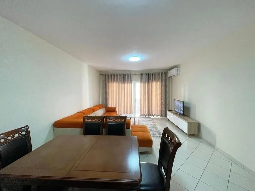 Apartament 2+1 me qera në Astir, Tiranë, 112 m². Foto 1 nga 10