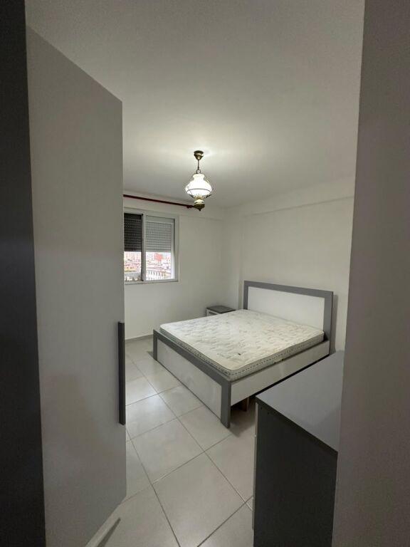 Apartament 2+1 me qera në Spitali Rajonal, Durrës, 95 m². Foto 2 nga 6