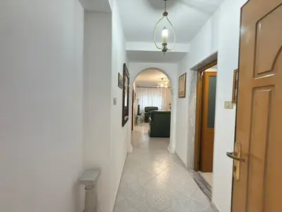 Apartament 3+1 në shitje në Cole, Vlorë, 160 m². Foto 2 nga 12