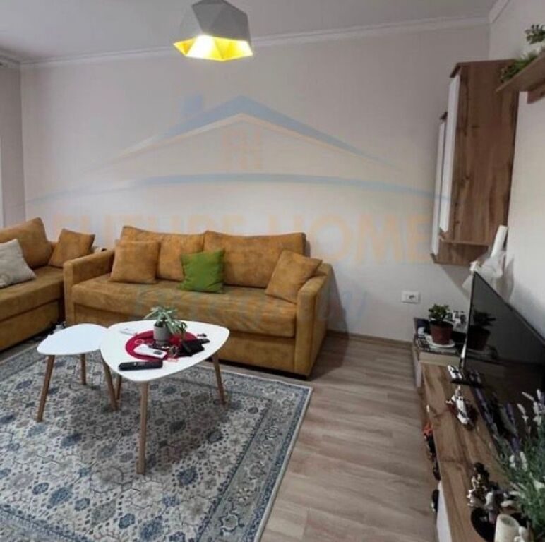 Apartament 1+1 në shitje në Shkolla e Baletit, Tiranë, 61 m². Foto 1 nga 5