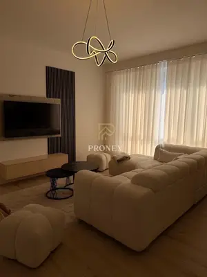 Apartament 1+1 me qera në Rruga Jordan Misja, Tiranë, 70 m². Foto 1 nga 10