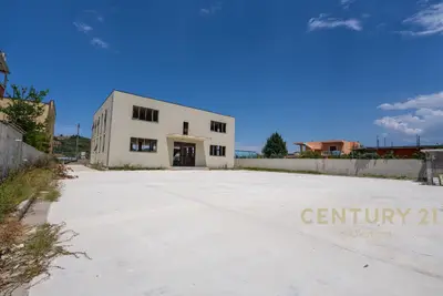 Ambient biznesi në shitje në Marikaj, Tiranë, 3 200 m². Foto 8 nga 12