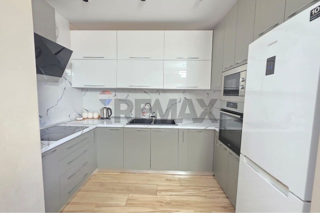 Apartment for sale in 9 Katëshet, Tirana, 110 m². Photo 3 of 3
