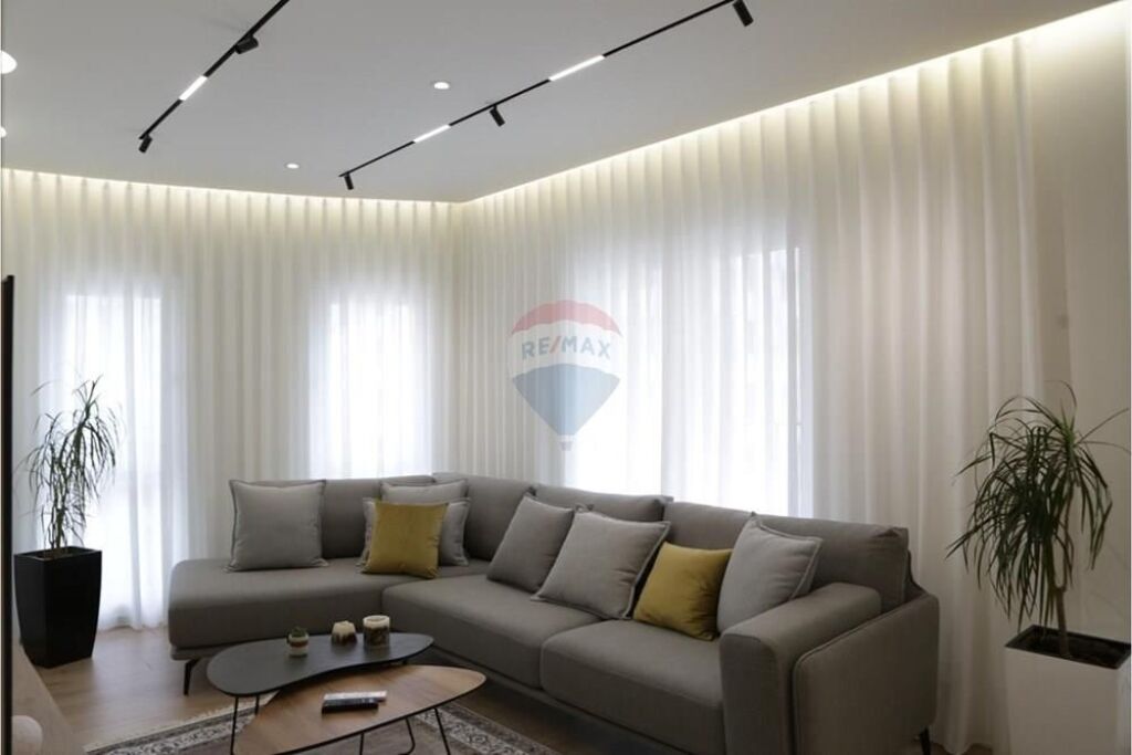 Apartment for rent in Zogu i Zi, Tirana, 104 m²