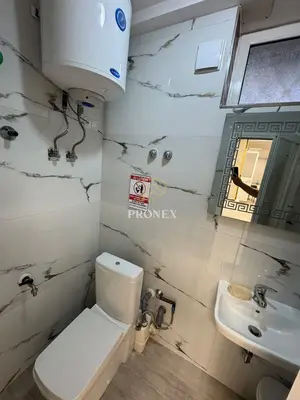 Ambient biznesi me qera në Rruga Hysen Kertusha, Durrës, 196 m². Foto 8 nga 10