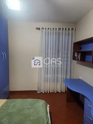 Apartament 1+1 me qera në Pallati me Shigjeta, Tiranë, 58 m². Foto 3 nga 4