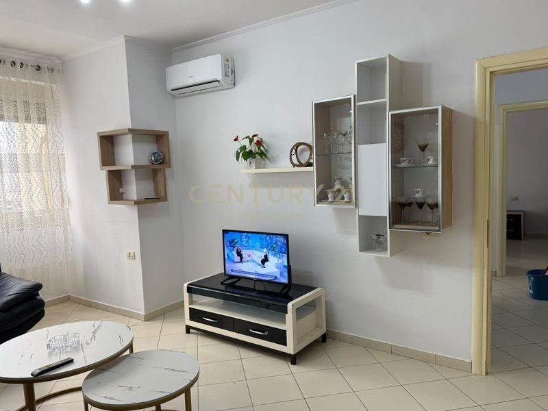 Apartament 2+1 me qera në Rruga Mujo Ulqinaku, Durrës, 87 m²