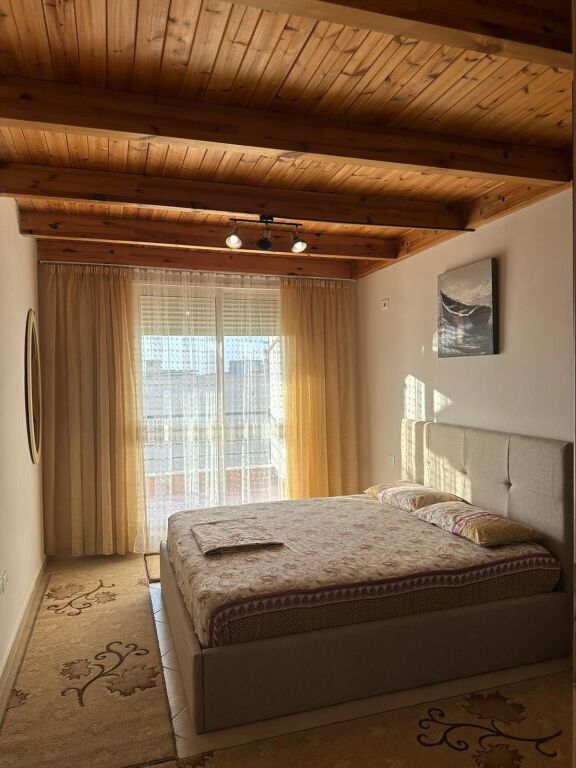 Appartamento in affitto a Fresku, Tirana, 90 m². Foto 1 di 3