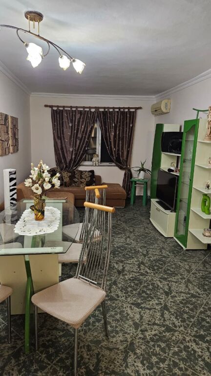 Apartment 2+1 for rent in 21 Dhjetori, Tirana, 80 m². Photo 3 of 3