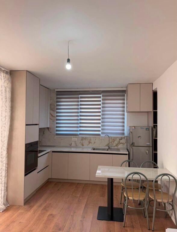 Appartamento 1+1 in affitto a Rruga e Kosovarëve, Tirana, 62 m²