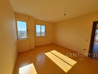 Apartament 2+1 në shitje në Rruga Mujo Ulqinaku, Durrës, 107 m². Foto 6 nga 12