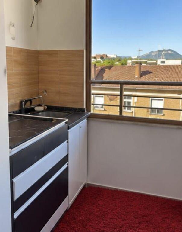 Apartament 1+1 me qera në Tiranë, 55 m². Foto 3 nga 5