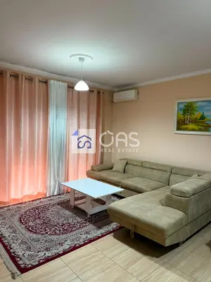 Apartament 1+1 me qera në Rezidenca Concord Center, Tiranë, 65 m². Foto 2 nga 7