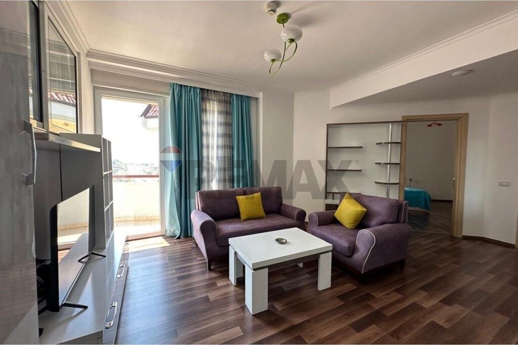 Appartamento in vendita a Farkë, Tirana, 94 m². Foto 2 di 3