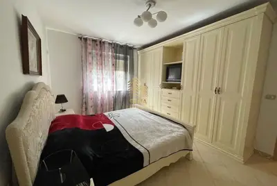 Apartament 2+1 në shitje në Xhamlliku, Tiranë, 71 m². Foto 3 nga 10