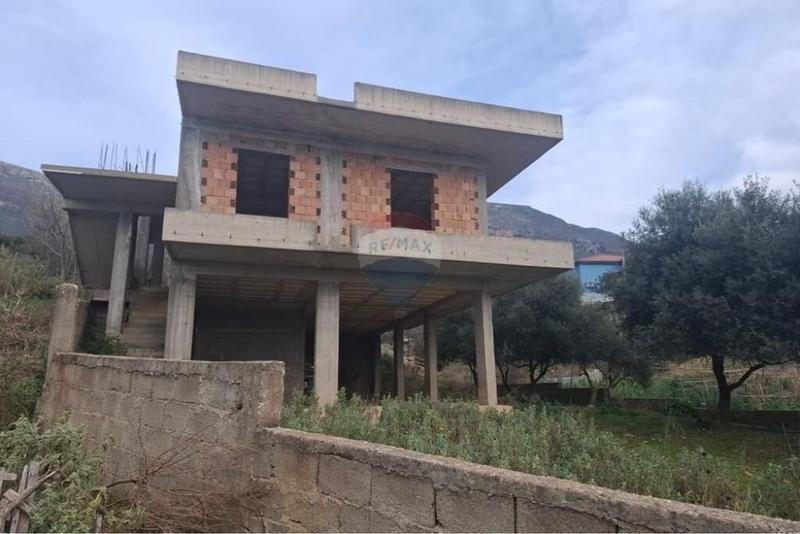 Shtëpi private në shitje në Tragjas, Vlorë, 228 m²