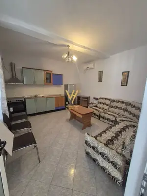 Appartamento 2+1 in affitto a Qyteti Studenti, Tirana, 100 m². Foto 1 di 4