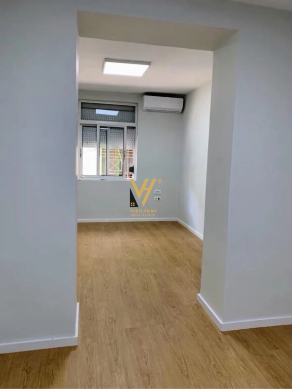 Zyrë me qera në Blloku, Tiranë, 36 m². Foto 3 nga 3