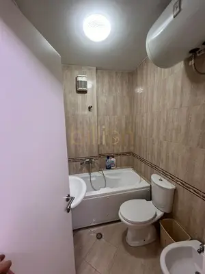 Apartament 2+1 me qera në Toptani, Tiranë, 103 m². Foto 9 nga 10
