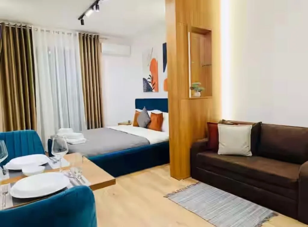 Studio for rent in Xhamia e Tabakeve, Tirana, 40 m². Photo 1 of 8